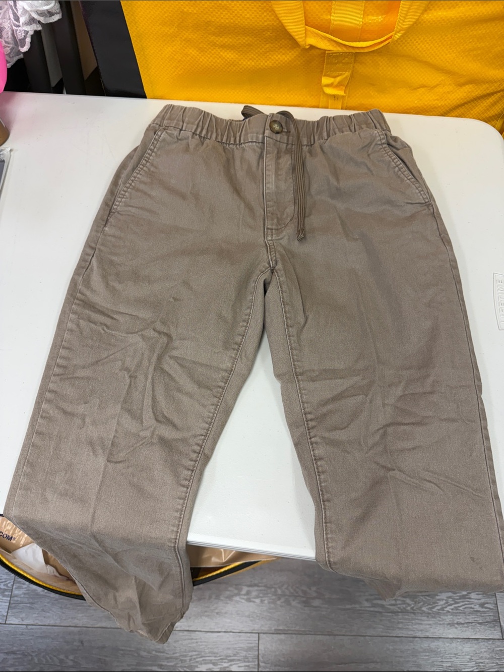 Old Navy Men's Casual Drawstring Chino Pants - Taupe size XS slim built in flex